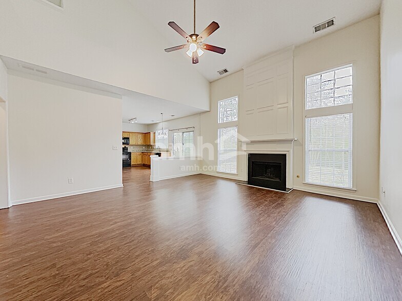 Building Photo - 516 Mullein Trace