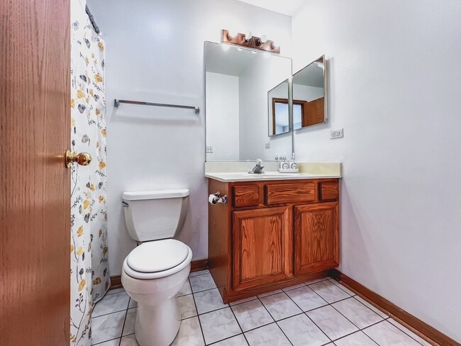 Building Photo - 1320 Darnell Dr