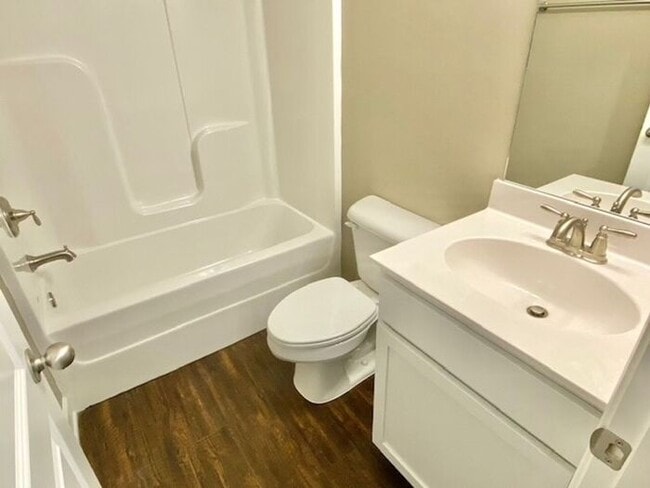 Building Photo - Now Leasing A 4 Bedroom 3 Bath Home In Oak...
