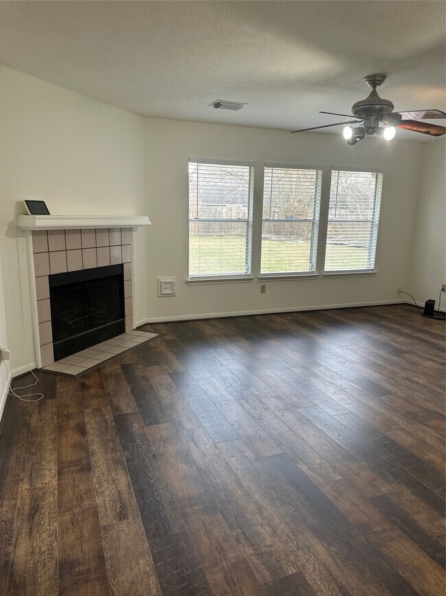 Building Photo - 16506 Canario Dr