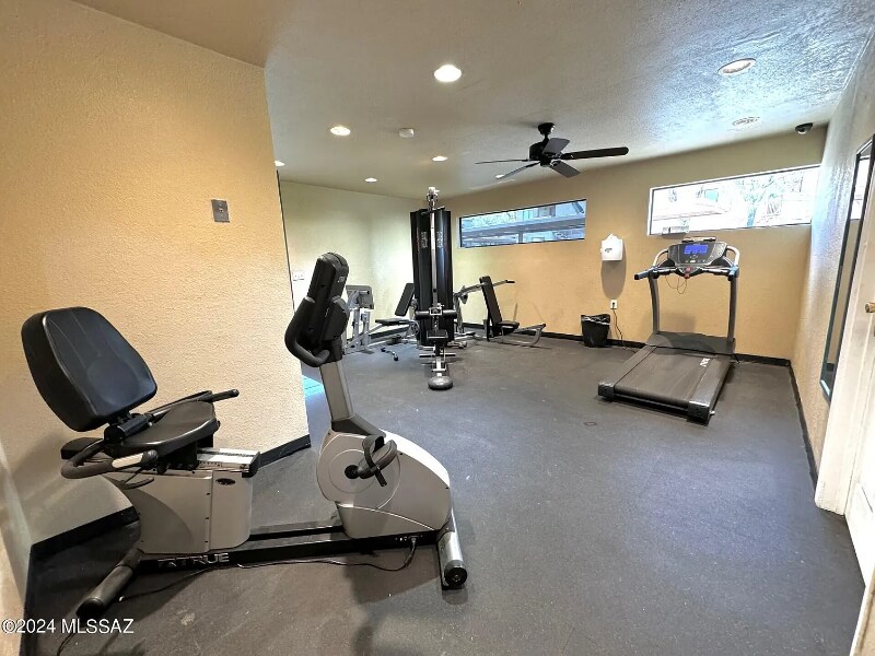 Building Photo - 7255 E Snyder Rd