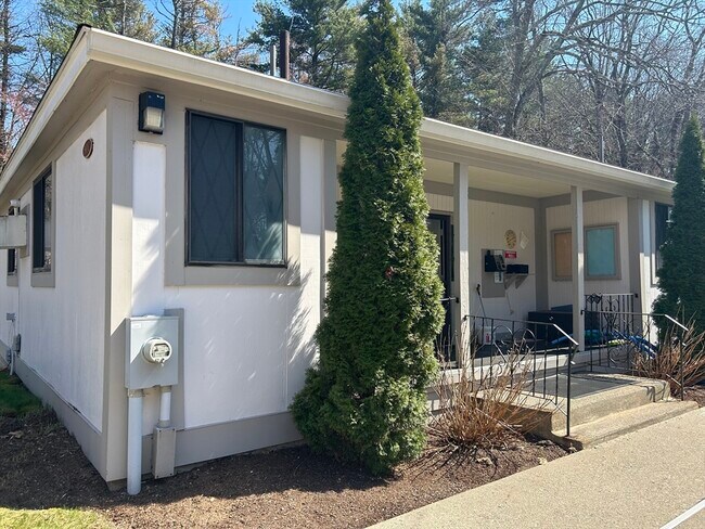 Building Photo - 380A Great Rd