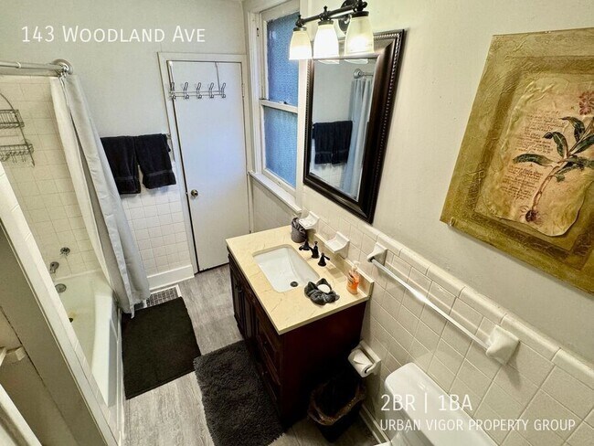 Building Photo - 143 Woodland Ave