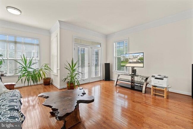 Building Photo - 14160 Catbird Dr