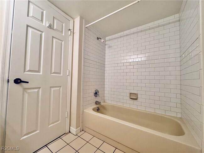 Building Photo - 9871 Citadel Ln