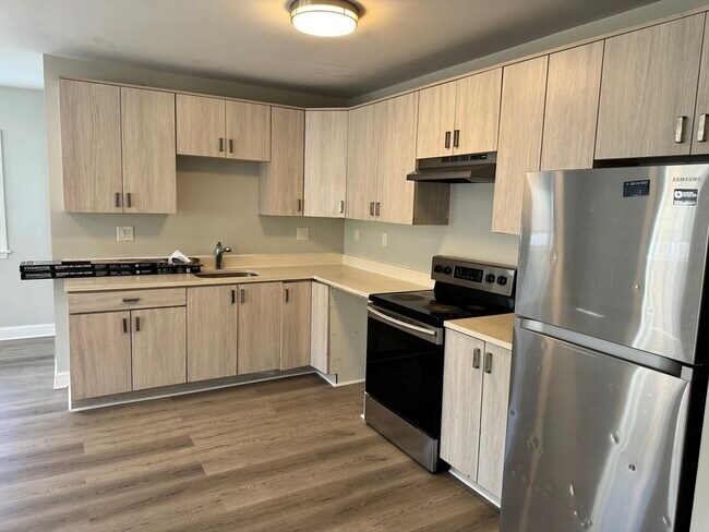 Building Photo - 41 Oldfields Rd