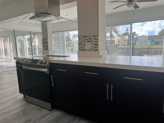 Building Photo - 5909 NW 67th Ave