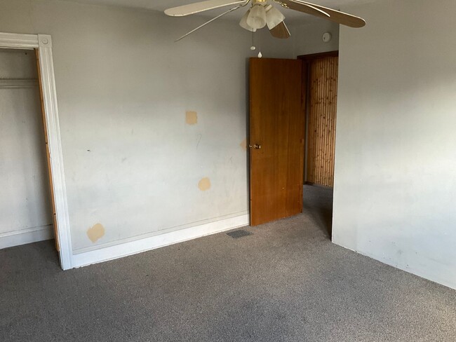 Building Photo - Charming 3-Bedroom 1 bath rental home in H...