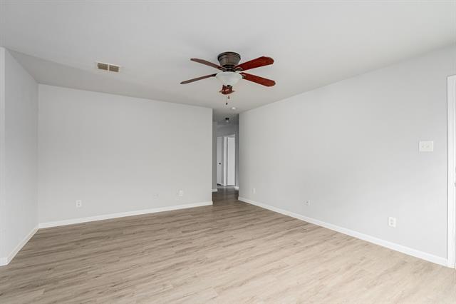 Building Photo - 2505 Thousand Oaks Dr