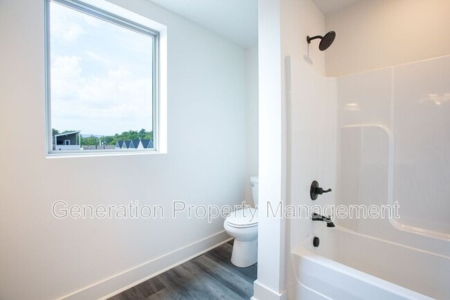 Building Photo - 1825 S Watkins St