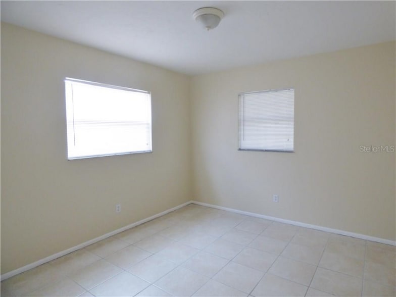 Building Photo - 3447 Dahlia Pl