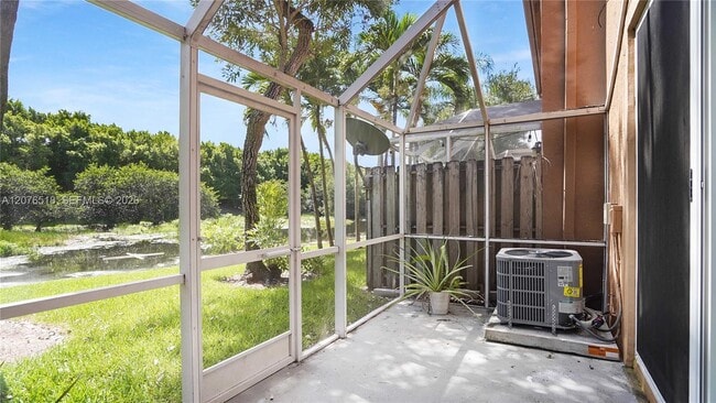 Building Photo - 1492 Veracruz Ln