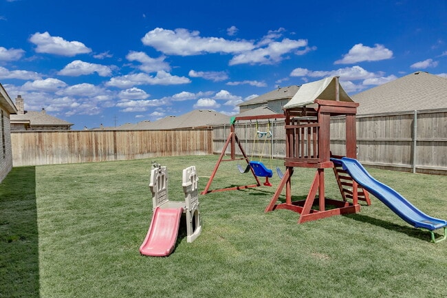 Building Photo - Gorgeous 4/2 in Cooper ISD