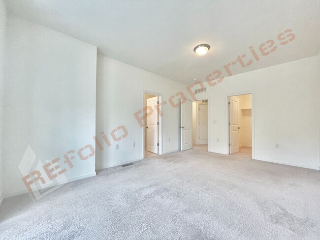 Building Photo - 606 Briarcliff St