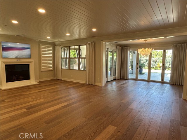 Building Photo - 45 Skyward