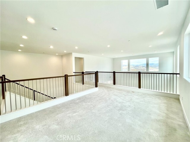 Building Photo - 27511 Elderberry Dr