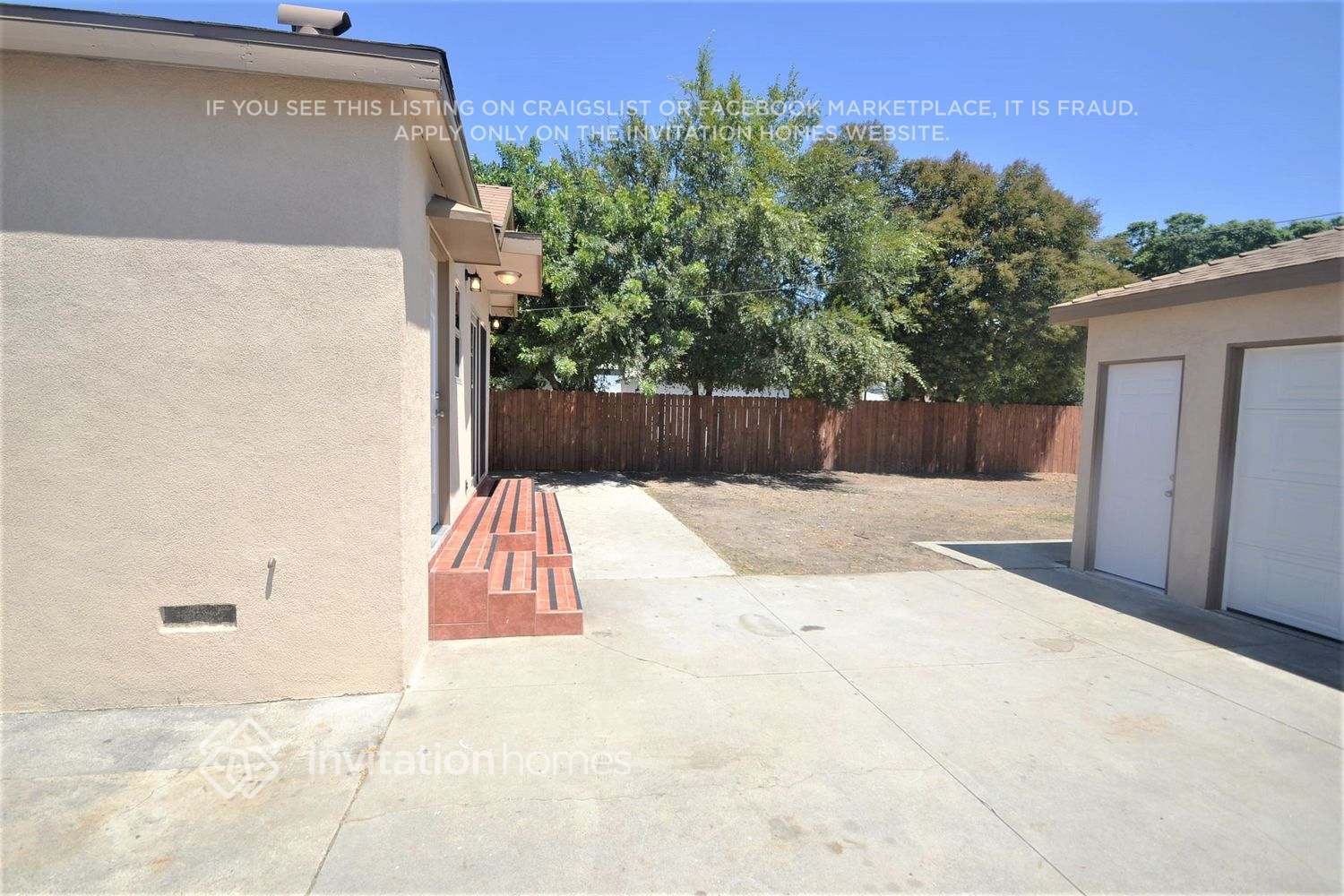 Building Photo - 7108 Heliotrope Ave
