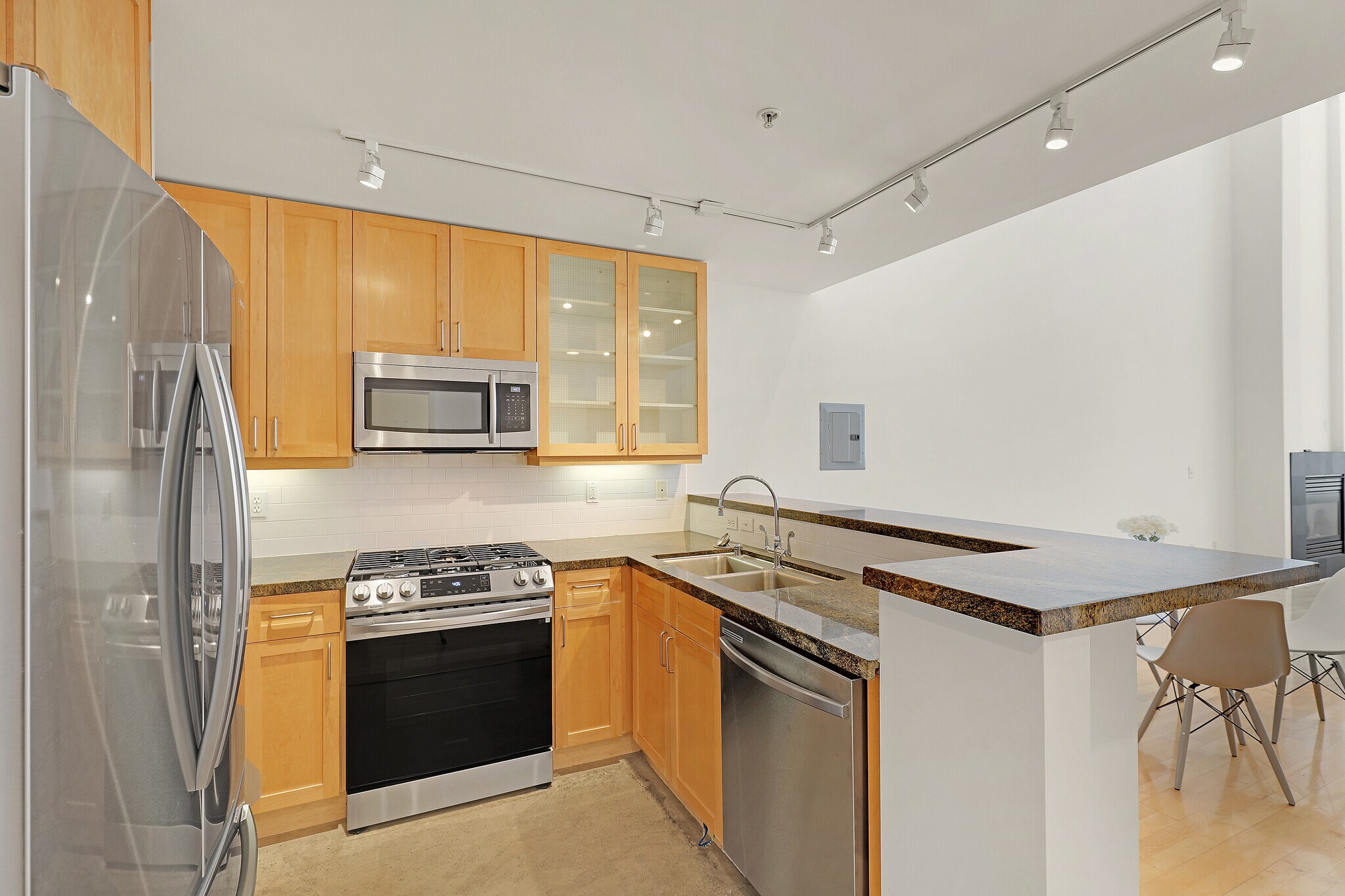 Building Photo - 249 Shipley St