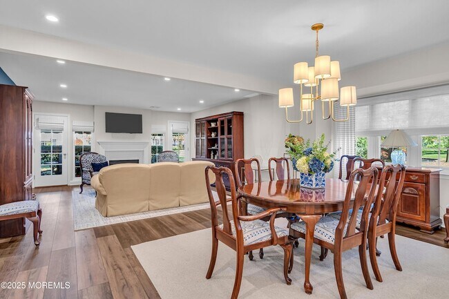 Building Photo - 68 Maple Dr