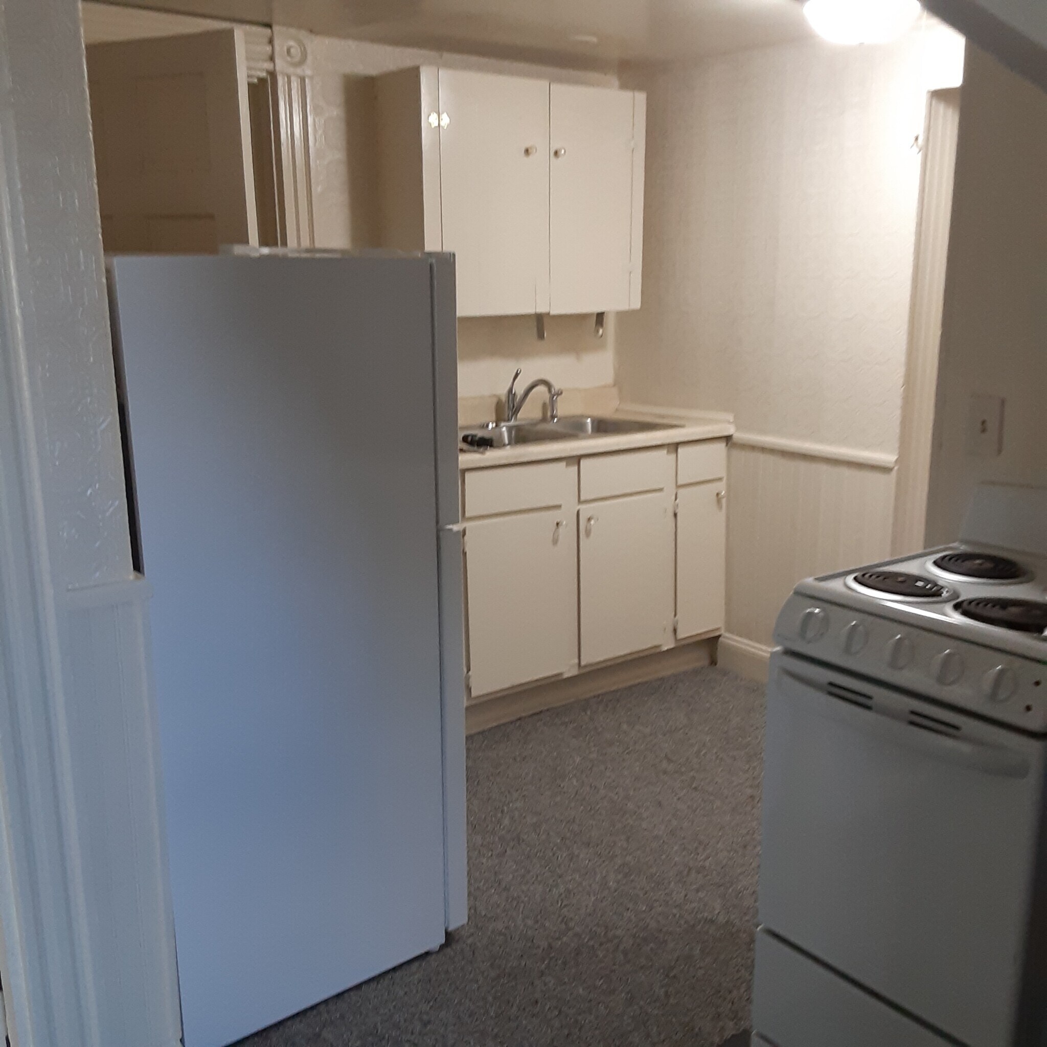 Building Photo - 105 Somerset St