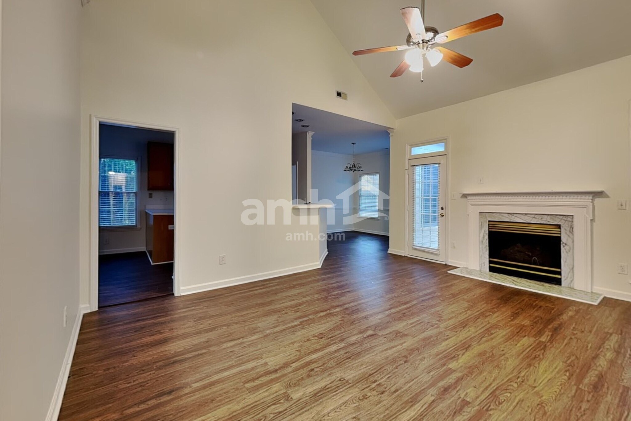 Building Photo - 102 Selsey Dr