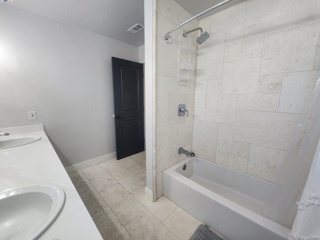 Building Photo - 1127 Mataro Ct