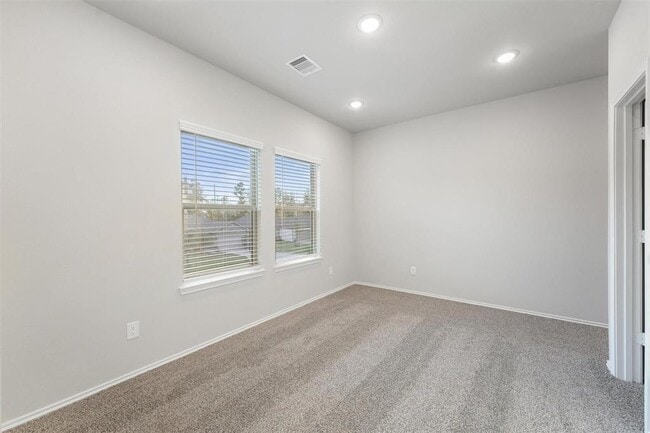 Building Photo - 275 Rd 5102F