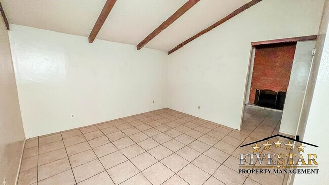 Building Photo - 7608 Stockdale Hwy