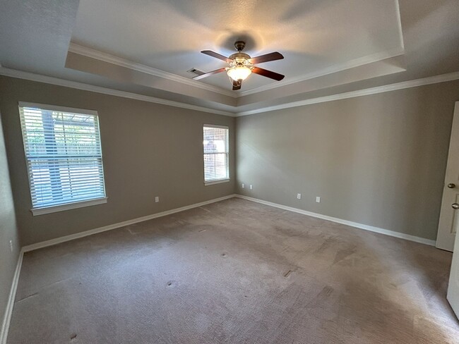 Building Photo - 3669 W Providence Dr