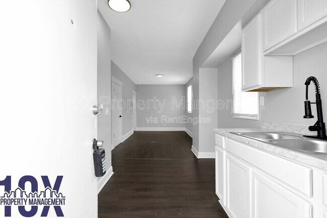 Building Photo - 1805 S 6th St