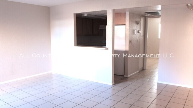 Building Photo - 1831 W Mulberry Dr