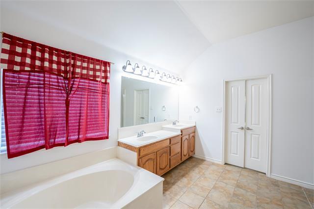 Building Photo - 7817 Laughing Waters Tr