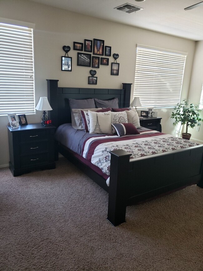 Building Photo - Gorgeous 4 Bed 3 Bath home in Anthem
