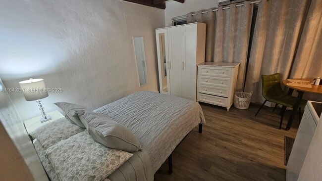 Building Photo - 1836 Roosevelt St