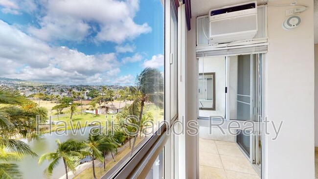 Building Photo - 2611 Ala Wai Blvd