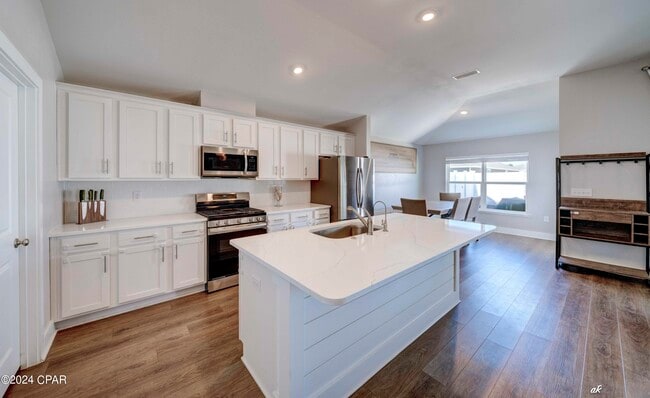 Building Photo - 295 Bayou Bend Ln