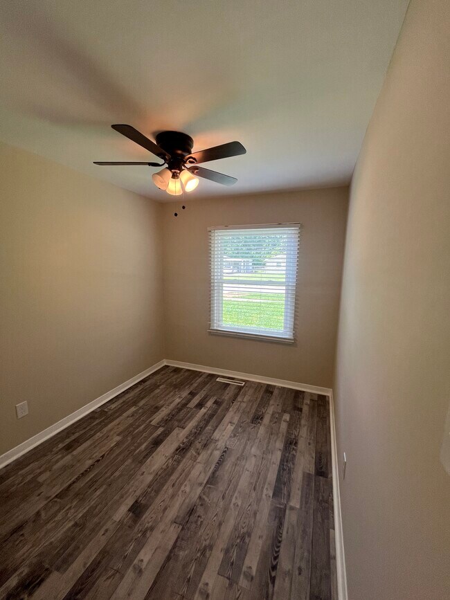 Bedroom 4 - 5206 Monticello Ave