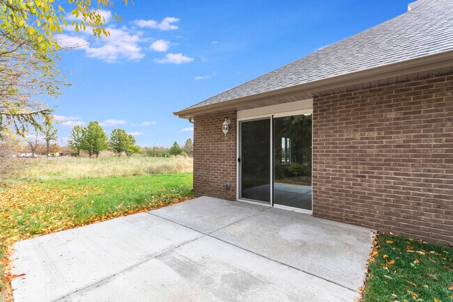 Building Photo - 5540 Hearthside Dr