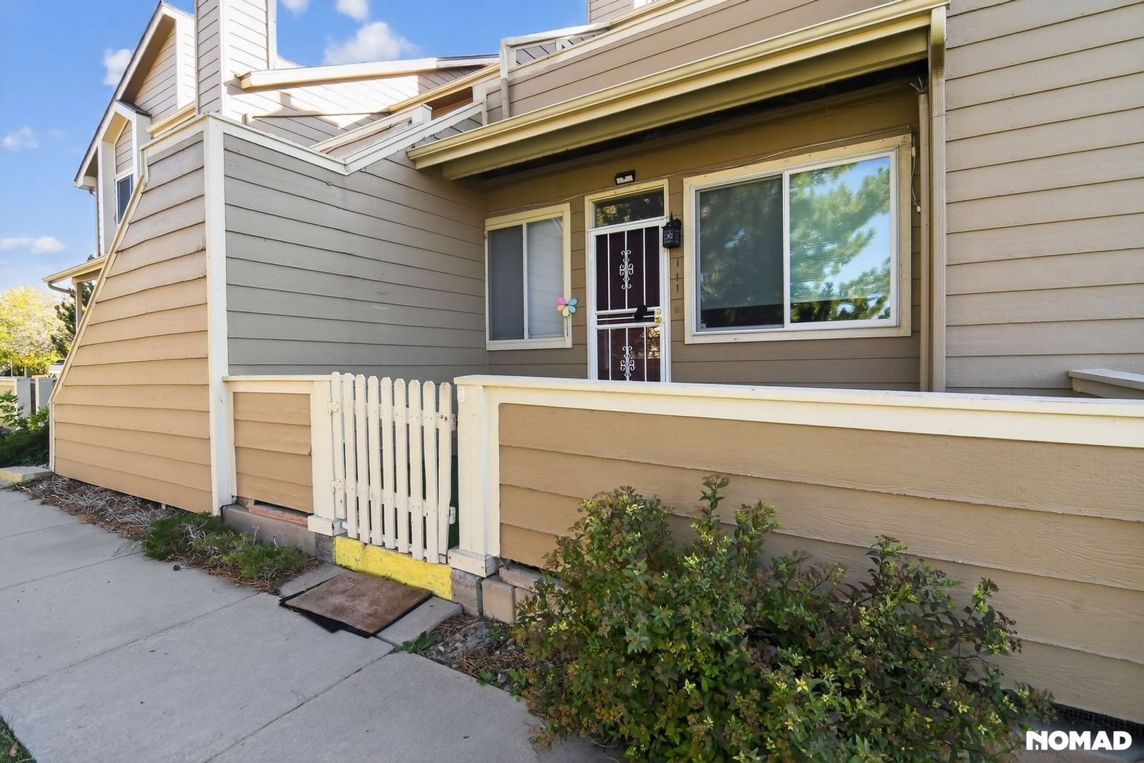 Building Photo - 1089 S Walden Way