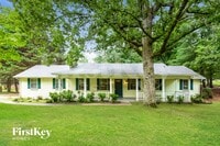 Building Photo - 3704 Newport Dr