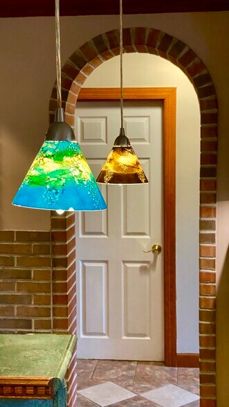 Building Photo - 2223 Noble St