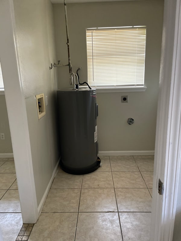 Building Photo - 6254 Kuebel Dr