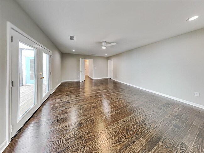 Building Photo - 492 Elbridge Dr NW