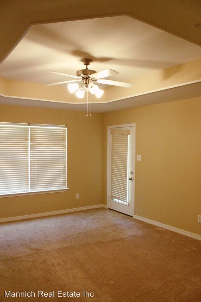 Building Photo - 10880 Gayfer Road Ext