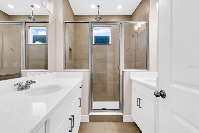 Building Photo - 10205 Pearson Ave