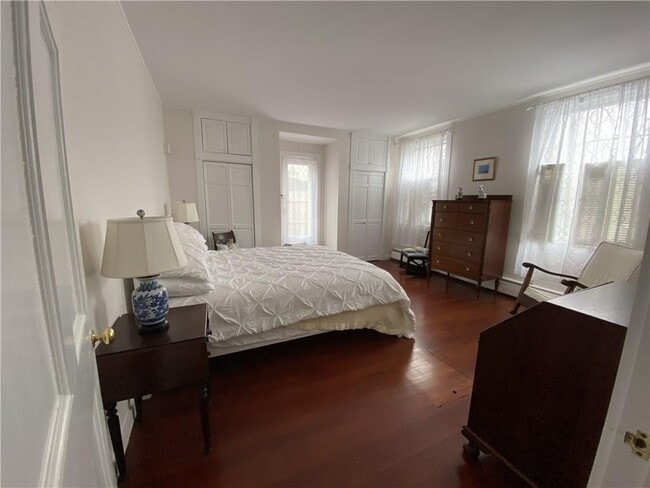 Building Photo - 167 Coggeshall Ave