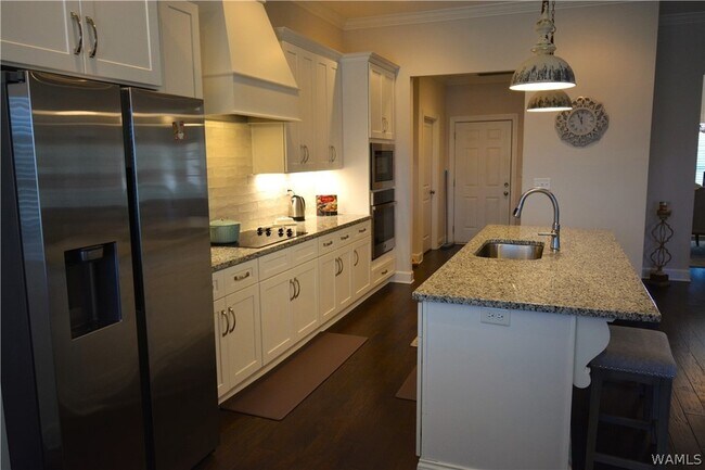 Building Photo - 13514 William Dr