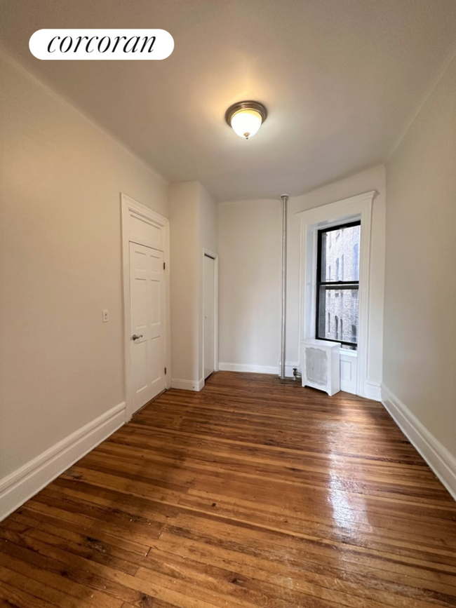 Building Photo - 526 W 123rd St