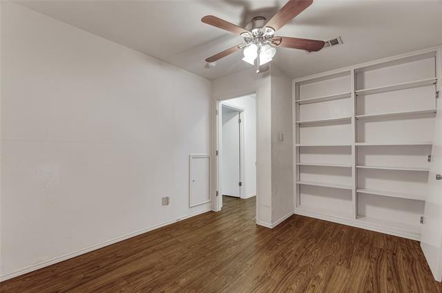 Building Photo - 2800 Shady Grove Dr