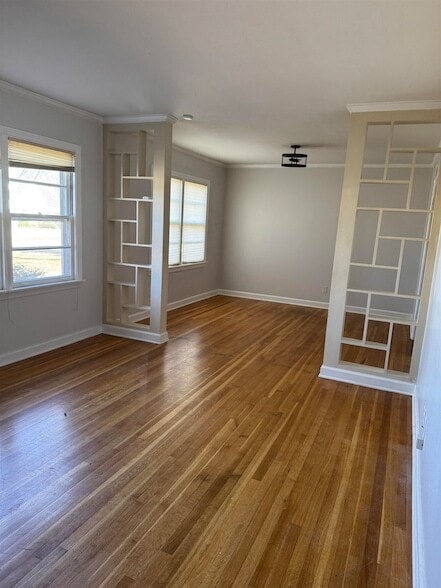 Building Photo - 4973 Greenway Rd